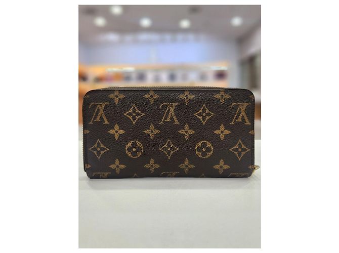 Louis Vuitton Cartera larga con cremallera de Monogram Canvas - vista 6