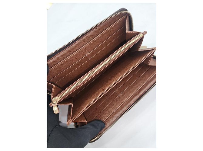 Louis Vuitton Cartera larga con cremallera de Monogram Canvas - vista 8