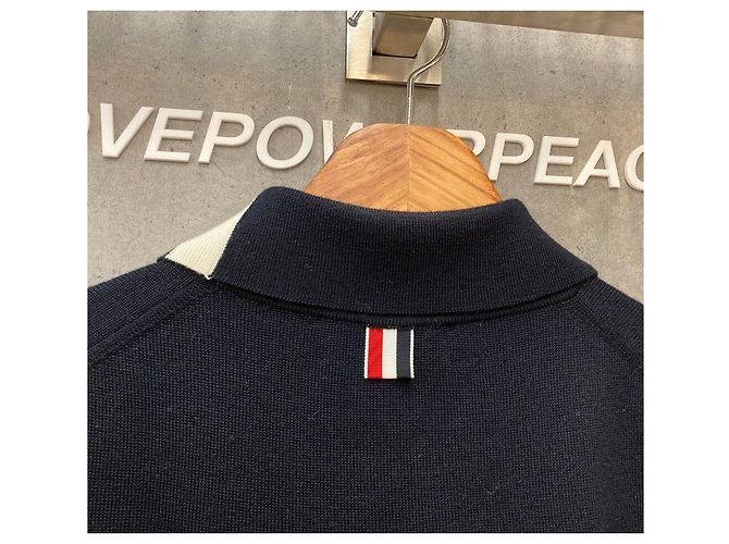 Thom Browne Diagonal Langarm-Strick mit Kragen in Navy - Ansicht 4