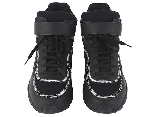 Chanel Bestickte CC High-Top-Sneaker Größe - Ansicht 2