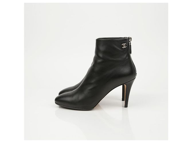 Botines Chanel de piel de cordero marrón - vista 6