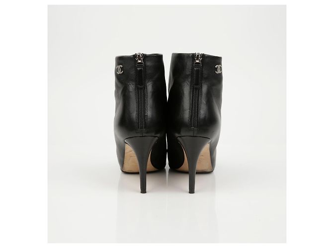 Botines Chanel de piel de cordero marrón - vista 7