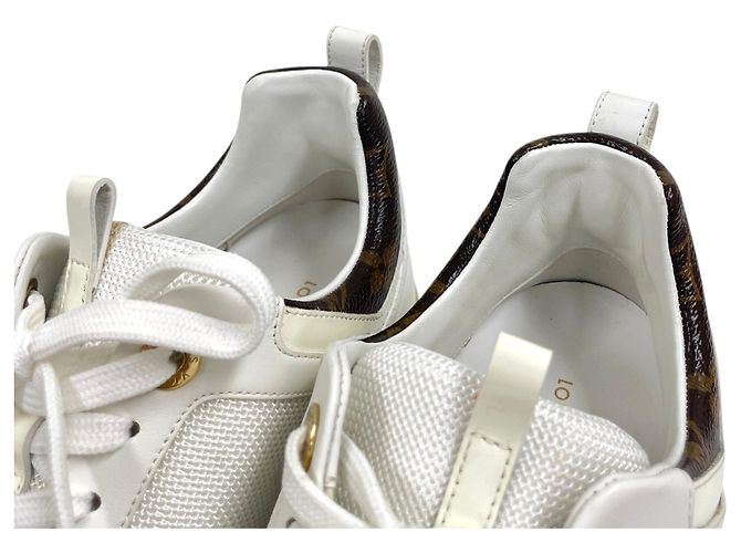 Louis Vuitton Sneakers Monogram Runaway da donna - vista 5