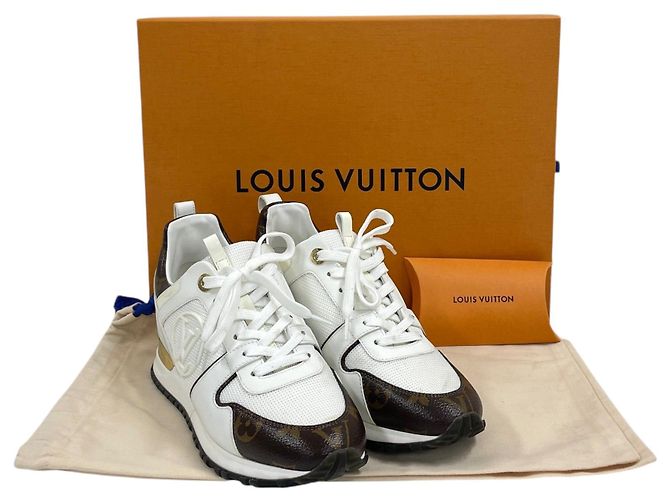 Louis Vuitton Sneakers Monogram Runaway da donna - vista 8