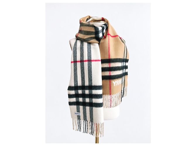 Burberry Contrast Check Kaschmirschal - Ansicht 29
