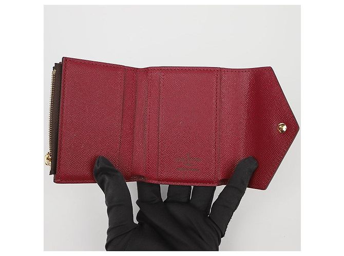 Louis Vuitton Cartera de Canvas Monogram en Fuchsia - vista 7