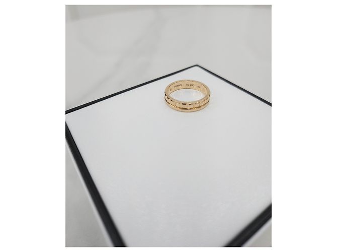 Boucheron Quatre Radiant Edition Pink Gold Size - vista 4
