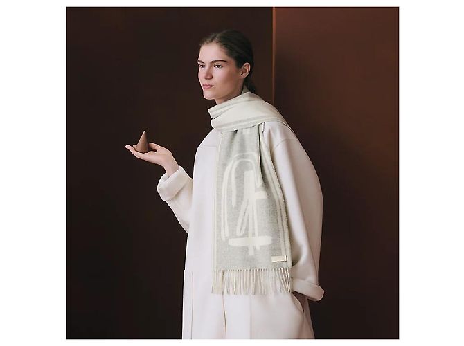 Hermès Sciarpa in cashmere Petite Casaque Lettres Equestres - vista 4