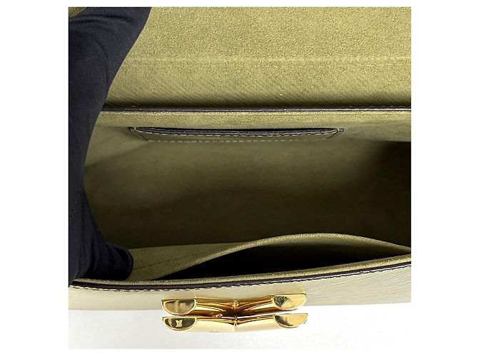 Louis Vuitton Borsa a spalla e crossbody Twist Chain - vista 15
