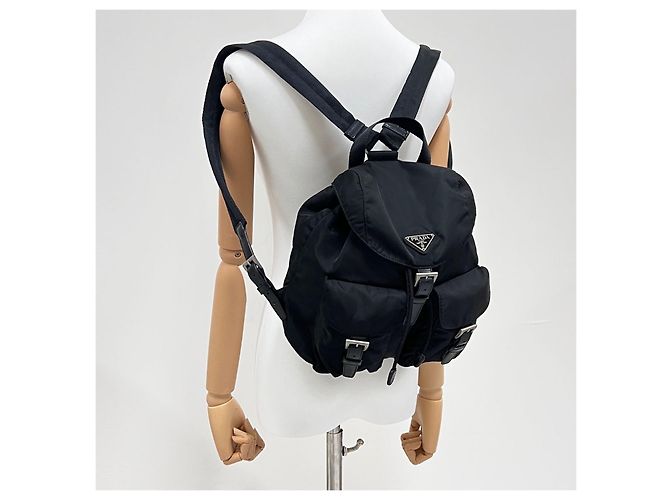 Prada Sac à dos Nylon Triangle Logo Small Black - vue 3