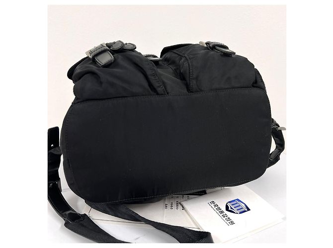 Prada Sac à dos Nylon Triangle Logo Small Black - vue 7