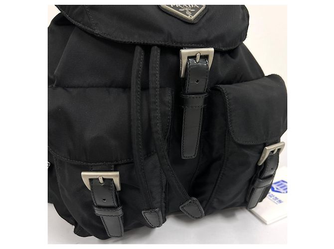 Prada Sac à dos Nylon Triangle Logo Small Black - vue 8