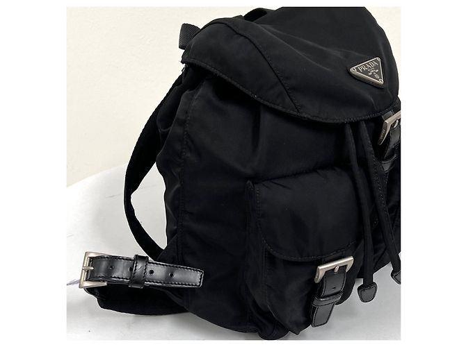 Prada Sac à dos Nylon Triangle Logo Small Black - vue 9