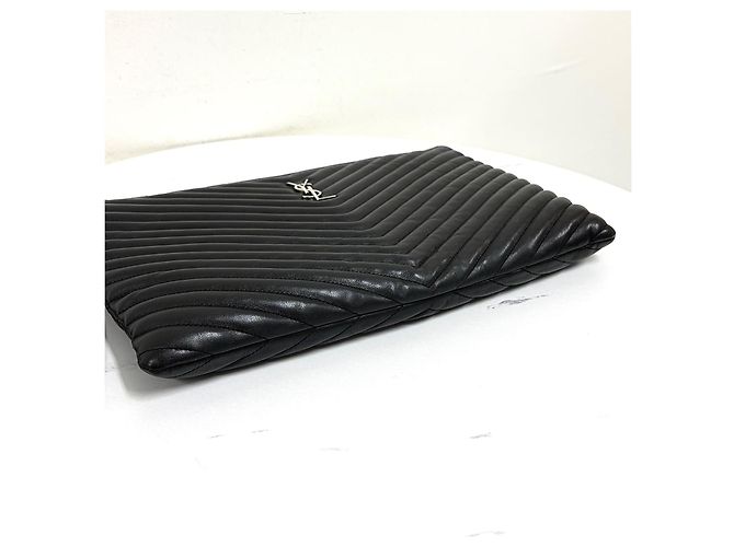 Autre Marque Clutch Monogram Matelassé Black - vista 7