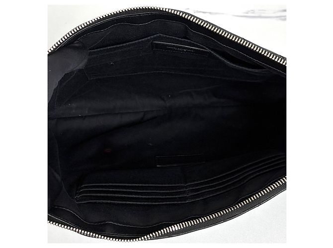 Autre Marque Clutch Monogram Matelassé Black - vista 8