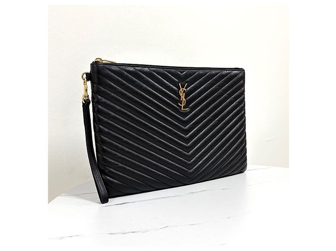Autre Marque Clutch Monogram Matelassé Black - vista 2