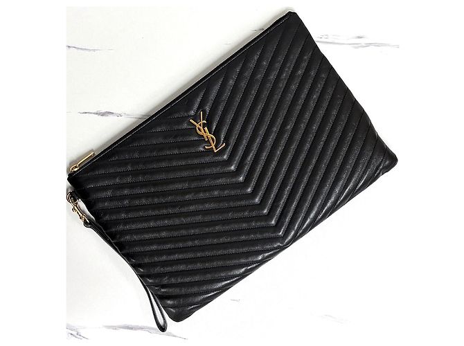 Autre Marque Clutch Monogram Matelassé Black - vista 4