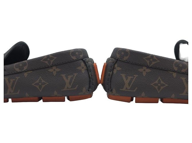 Louis Vuitton Mocassini Drivers in pelle Monogram Marrone - vista 15
