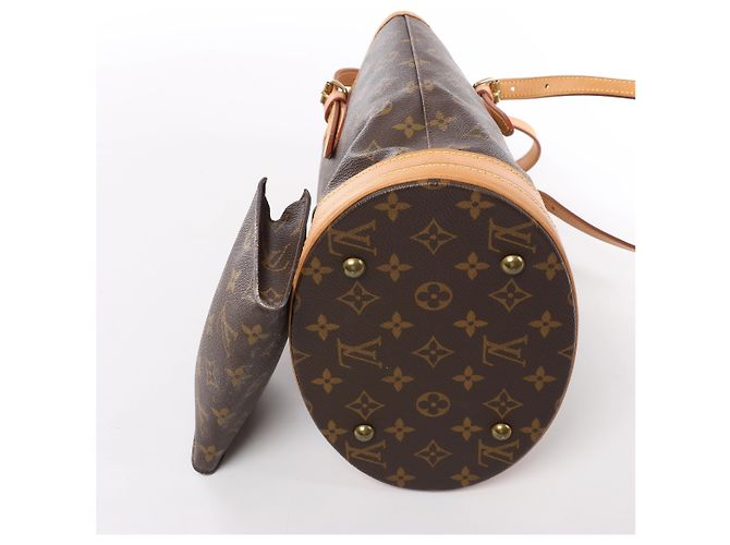 Borsa a spalla Louis Vuitton Bucket PM Monogram in marrone M42238 - vista 9