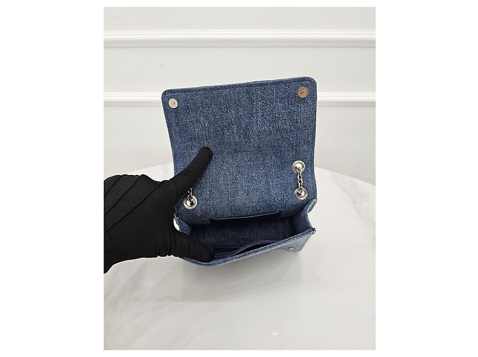 Miu Miu Borsa a spalla in denim matelassé con cristalli - vista 7