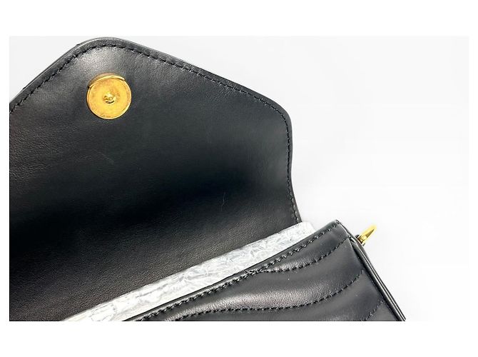 Louis Vuitton New Wave Multi Pochette Crossbody - vista 6