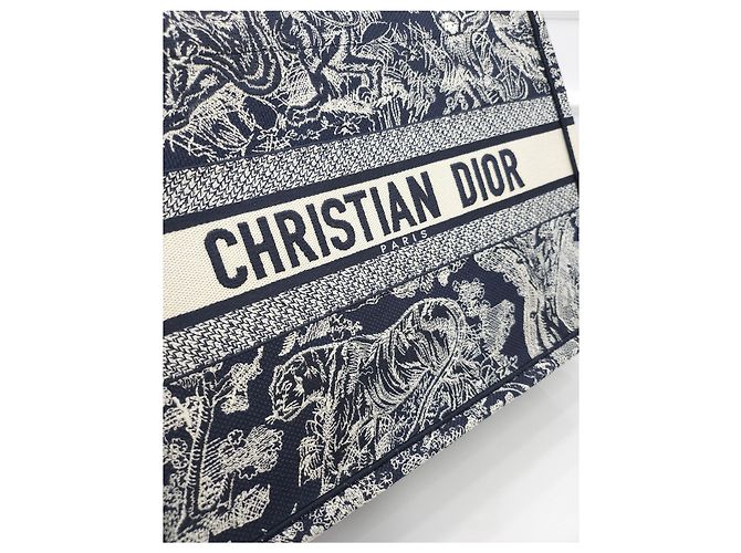 Dior Book Tote Medium aus Tweed Jouy - Ansicht 6