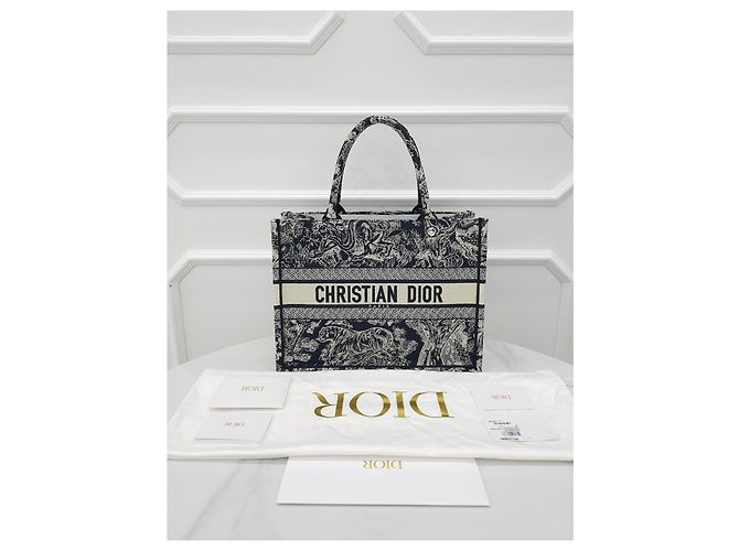 Dior Book Tote Medium aus Tweed Jouy - Ansicht 8