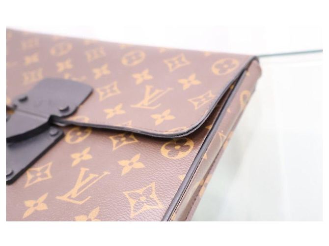 Louis Vuitton Clutch Monogram Lock Pouch - vista 10