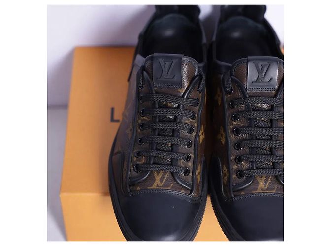 Sneakers Louis Vuitton Monogram - vista 3