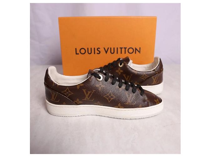 Louis Vuitton Baskets Timeout Brodées Brown - vue 4