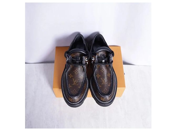 Louis Vuitton Monogram LV Boibur Derby - vista 3