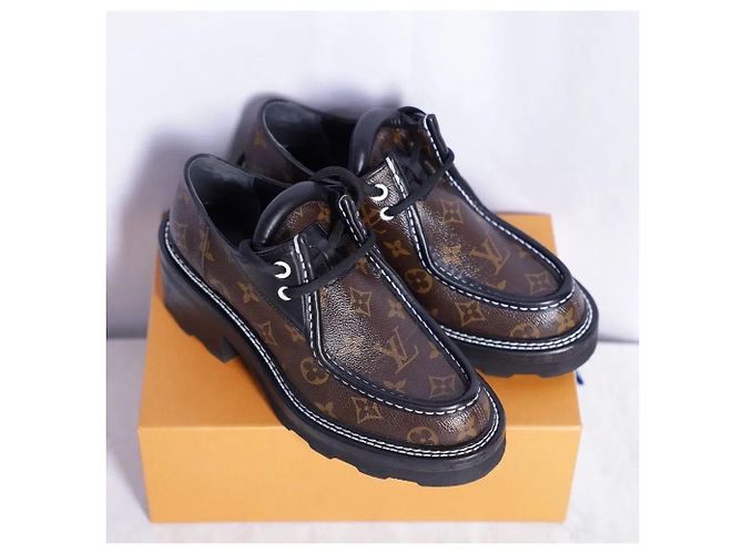 Louis Vuitton Monogram LV Boibur Derby - vista 5