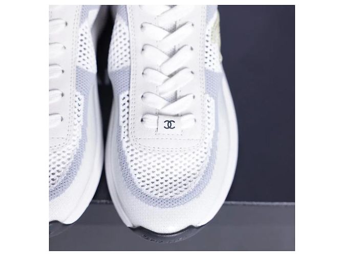 Chanel Sneakers in maglia con logo CC - vista 2
