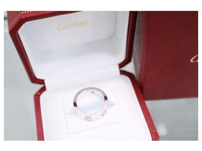 Cartier Anello Love in Oro Bianco con Diamanti - vista 5