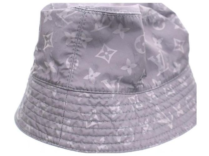 Louis Vuitton Wendbarer Regen-Bucket-Hat aus Monogram-Denim - Ansicht 5