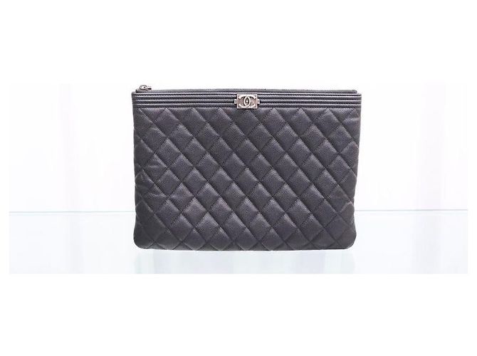Chanel Clutch Boy Medium Nera - vista 2