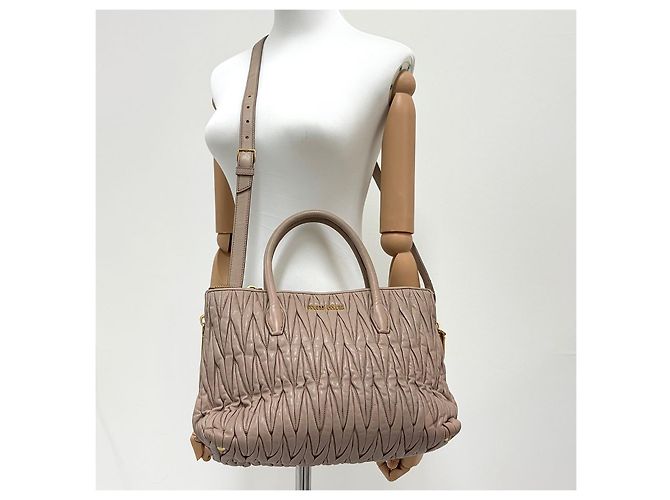 Miu Miu Borsa Tote Matelassé Borsa a tracolla - vista 2
