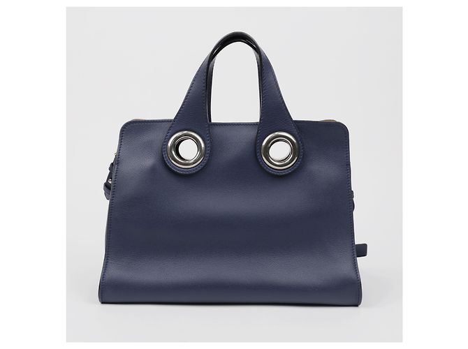 Burberry Borsa Tote in pelle blu navy con occhielli e stemma argento - vista 3