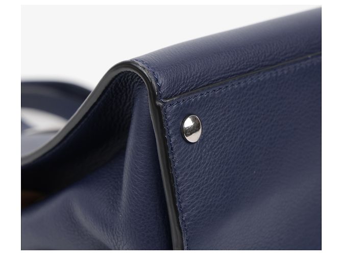 Burberry Borsa Tote in pelle blu navy con occhielli e stemma argento - vista 8