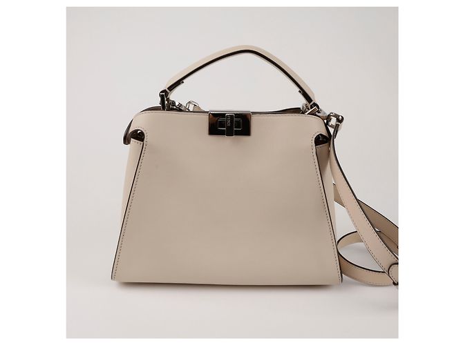 Fendi Borsa a spalla Medium Peekaboo Iconic Essential Tote Ivory Silver Tone - vista 4