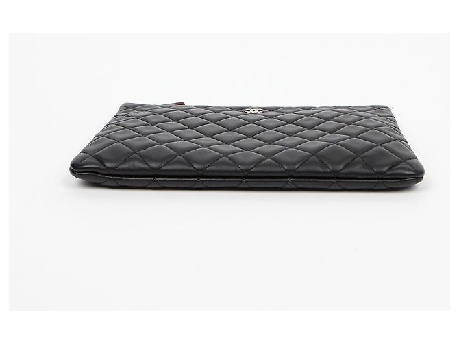 Chanel Classic New Medium Clutch aus Lammleder Schwarz mit silberner Hardware - Ansicht 6