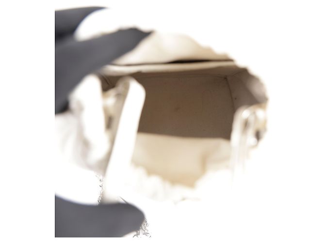 Maison Martin Margiela Mini borsa a secchiello da donna Bianco - vista 12