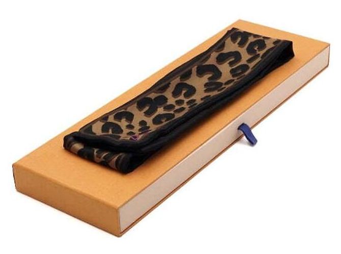 Louis Vuitton Seidenschal mit Leopardenmuster - Ansicht 7