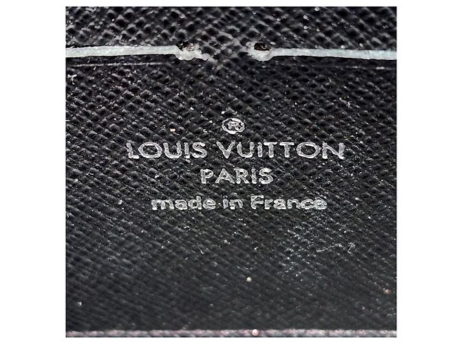 Louis Vuitton Borsa a tracolla Twist WOC in pelle Epi nera - vista 12