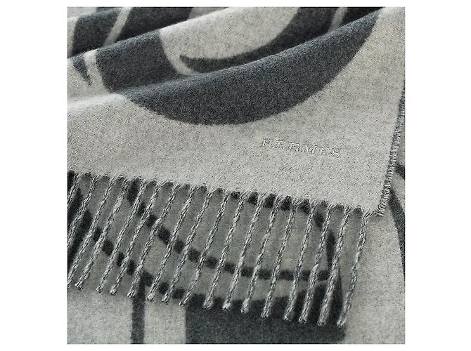 Hermès Sciarpa in cashmere con design grafico bicolore - vista 4