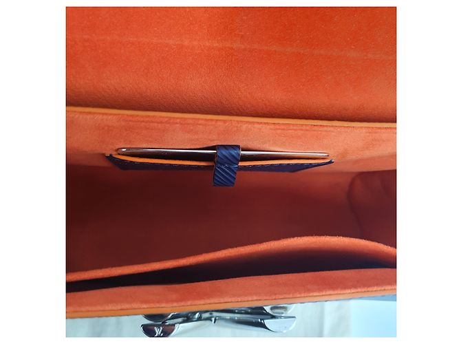 Borsa a mano Louis Vuitton Twist MM Blu Navy - vista 7