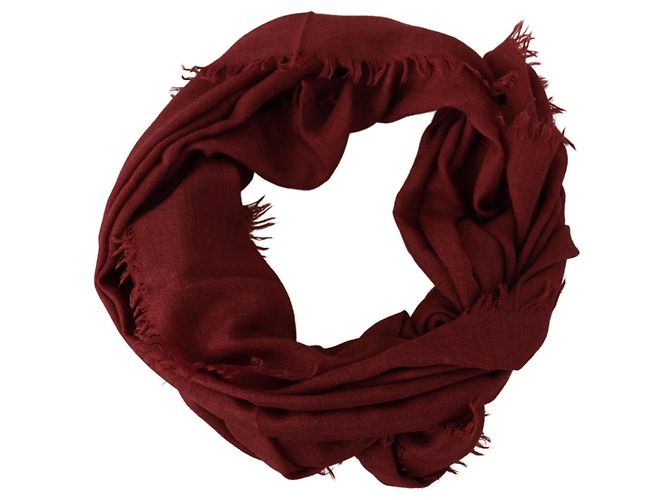 Dolce & Gabbana Sciarpa Wrap DG Crown in Cashmere e Seta Rossa con Frange - vista 3