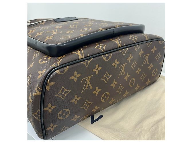 Louis Vuitton Sac à dos Makarasar Josh Backpack - vue 7