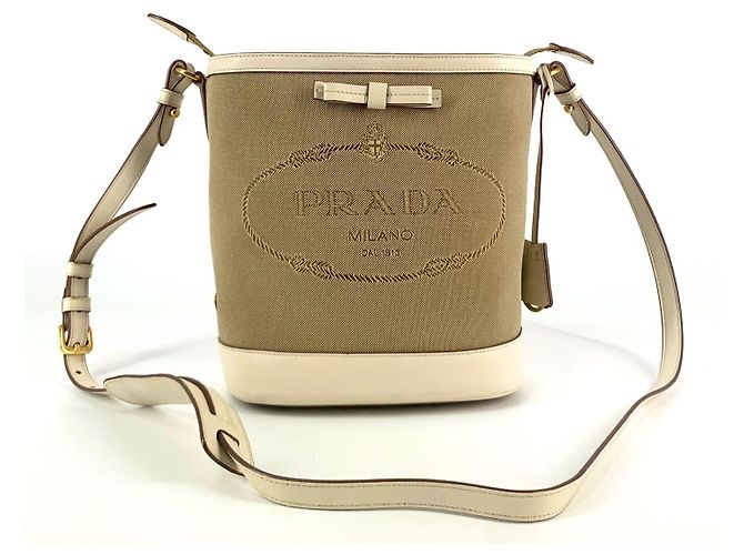 Prada Bolsa bucket crossbody em jacquard com logo triangular - vista 3