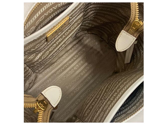 Prada Bolsa bucket crossbody em jacquard com logo triangular - vista 8